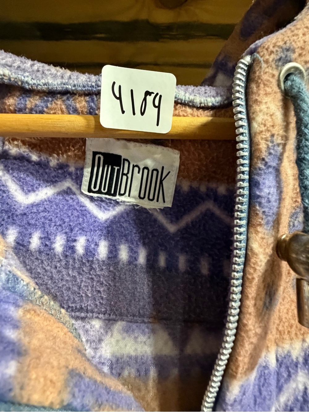 #4184-Hooded Geometric Pattern Puffer Jacket in Lavender and Tan - Picture 2 of 3